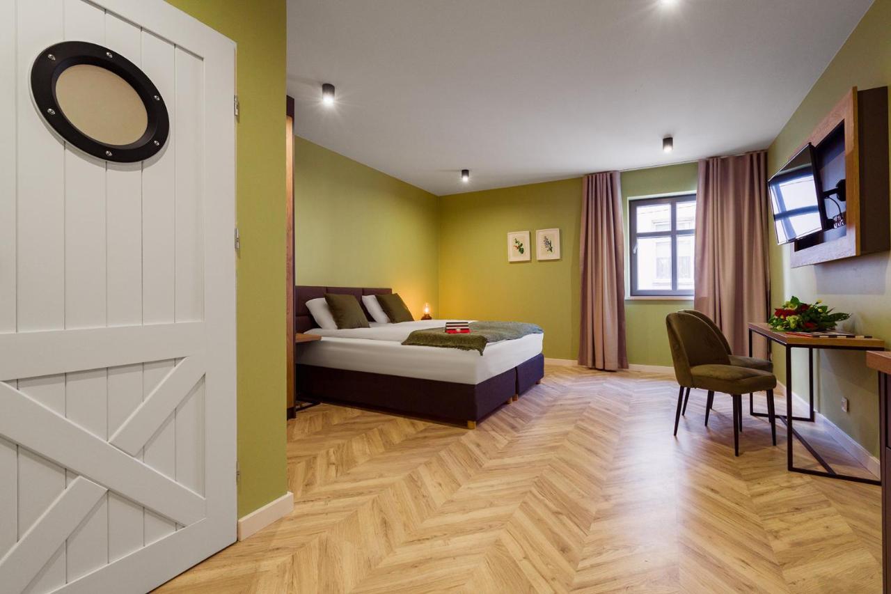 Kamienica Portowa Lejlighedshotel Mikołajki Eksteriør billede
